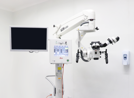 Nova aquisição: Microscópio cirúrgico