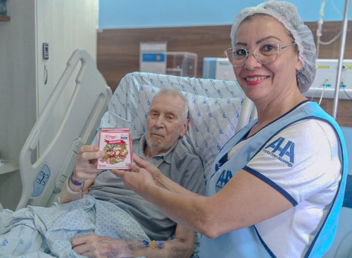 Pacientes internados ganham panetones