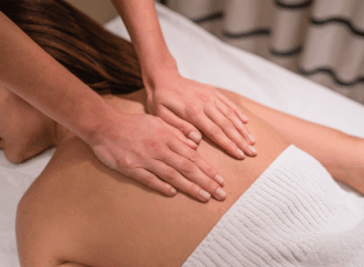 Ação de massoterapia é renovada para plantão noturno