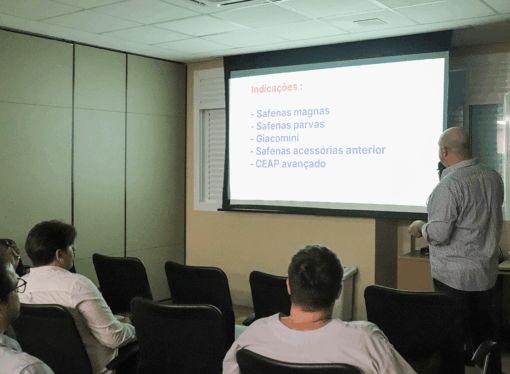 Curso de técnicas sobre cirurgia venosa é realizado no Hospital