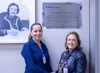 Hospital inaugura placa em homenagem ao Dr. Carlos
