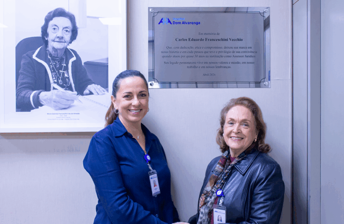 Hospital inaugura placa em homenagem ao Dr. Carlos